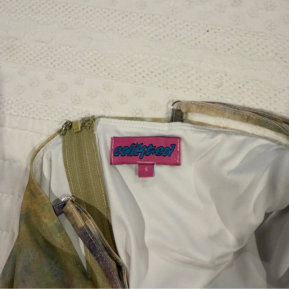 edikted | cropped tank - Picture 3 of 3